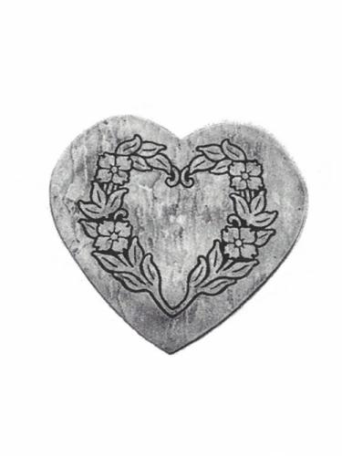 Stepping Stone - Floral Heart Stone - 18"